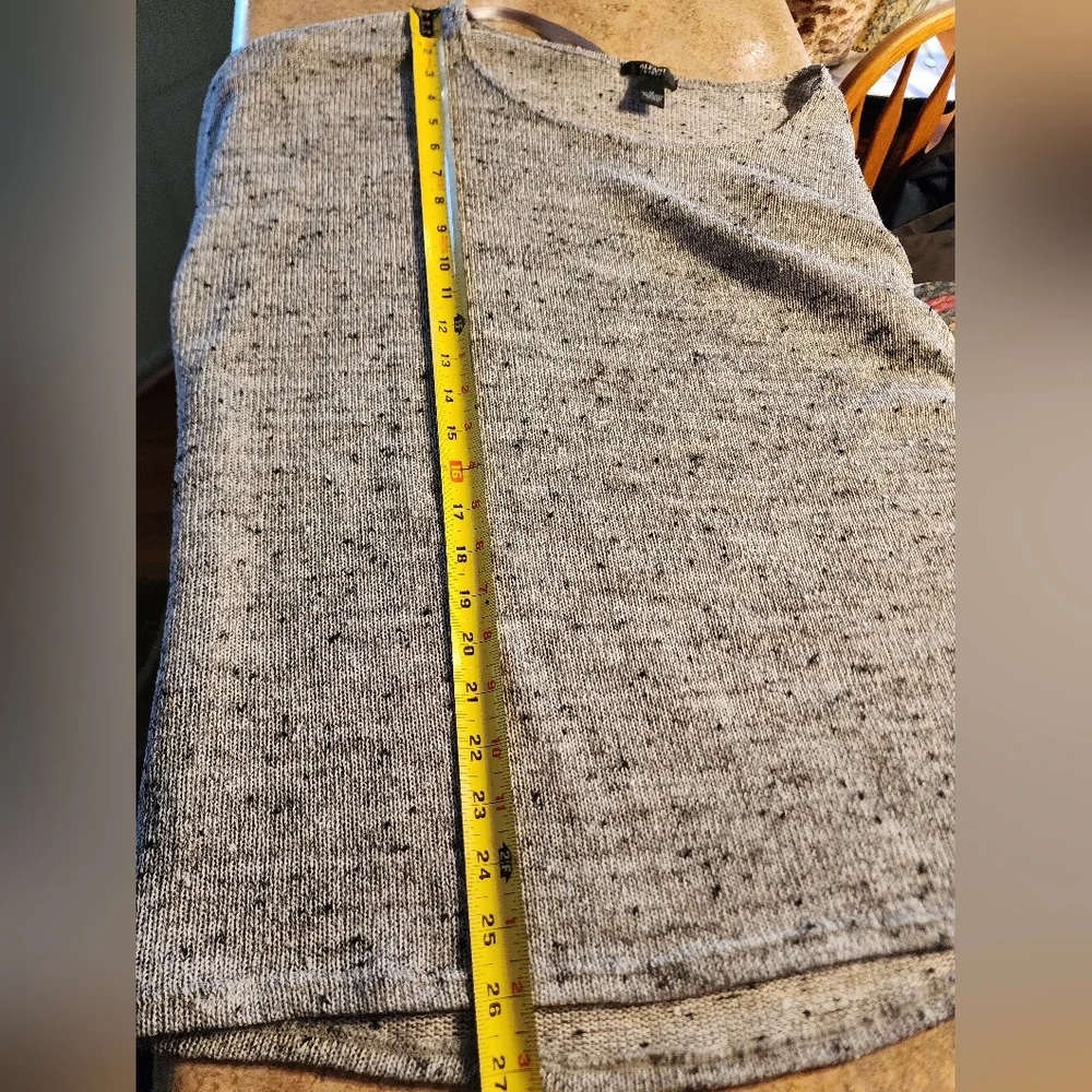 Alfani Woman Grey and White Sweater Size 1X - Picture 8 of 8